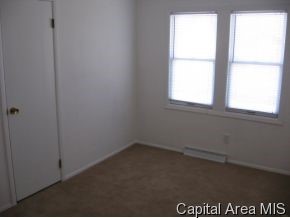 1235 North Daniel Springfield, IL 62702 - Photo 8 of 12