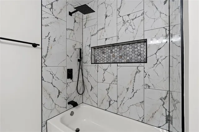 $375,000 | 619 East 109th Terrace, Kansas City, MO 64131