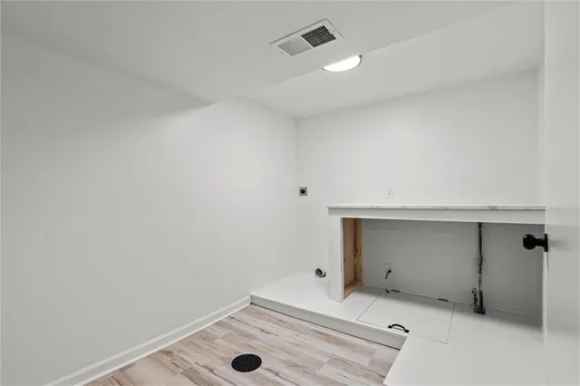 $375,000 | 619 East 109th Terrace, Kansas City, MO 64131