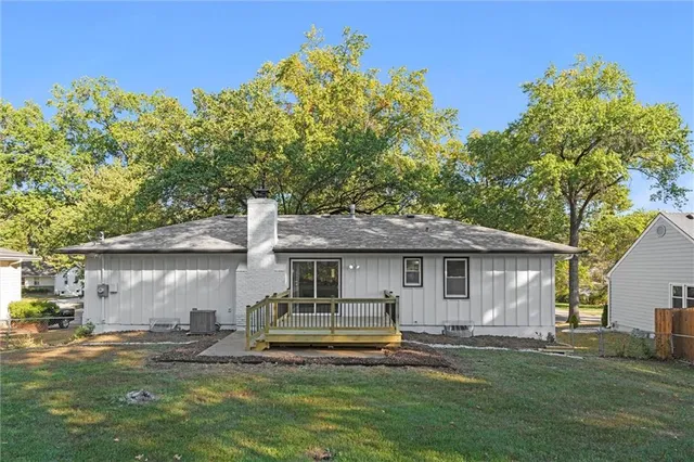 $375,000 | 619 East 109th Terrace, Kansas City, MO 64131