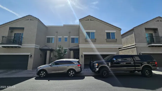 $3,100 | 3042 North 33rd Place, Phoenix, AZ 85018