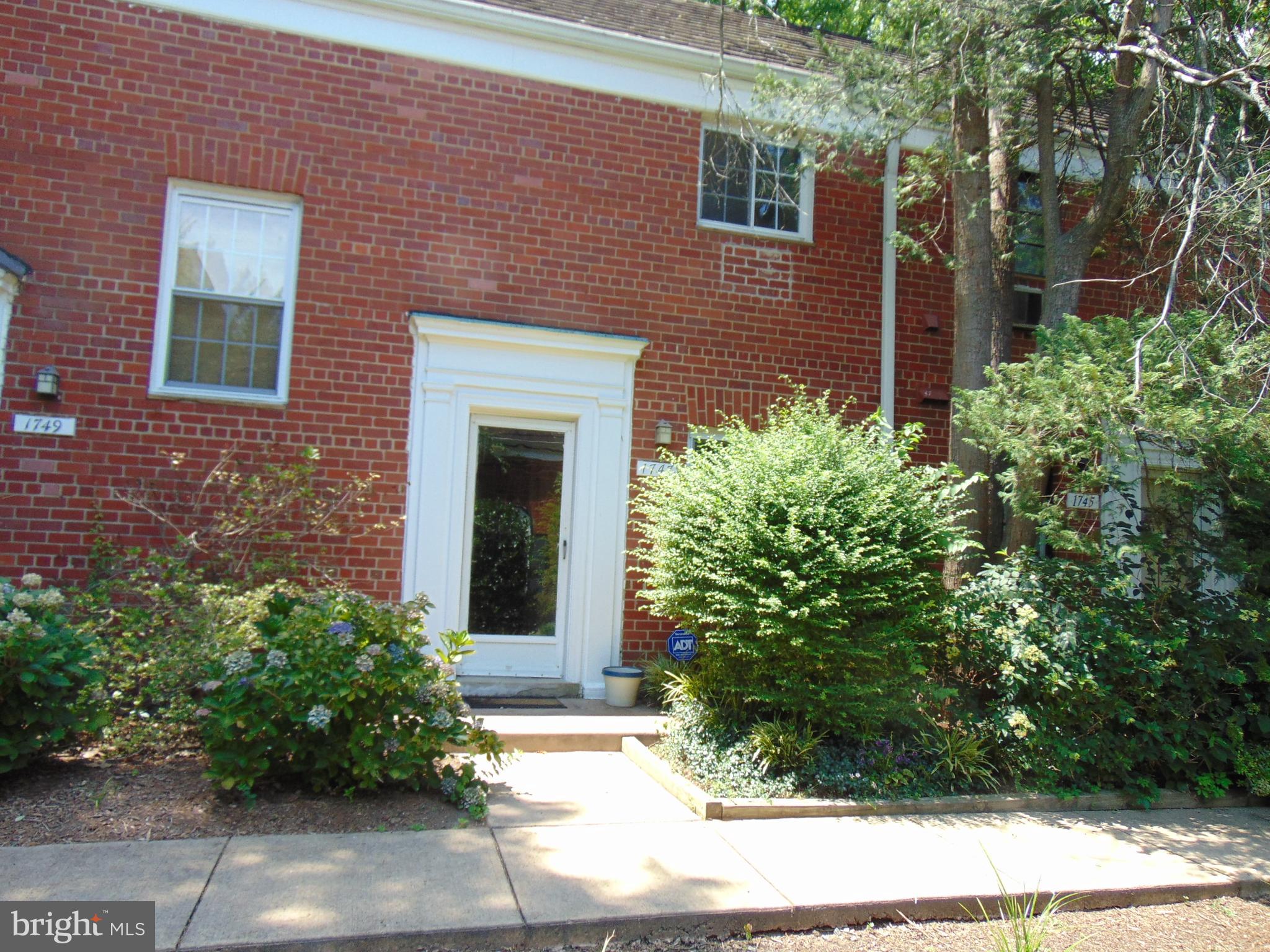 1747 Preston Road Alexandria, VA 22302 - Photo 1 of 10