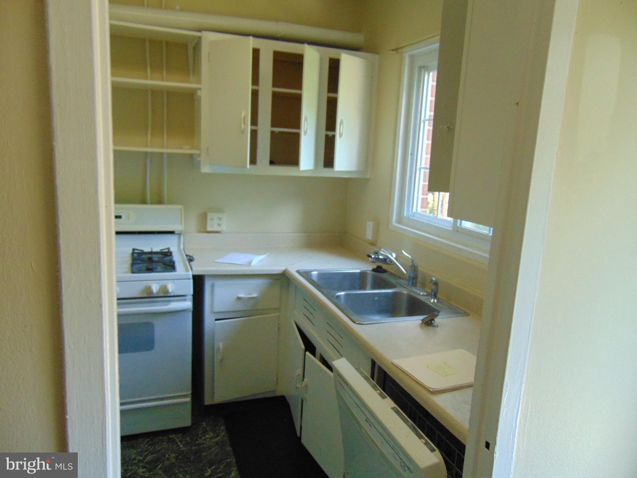 1747 Preston Road Alexandria, VA 22302 - Photo 9 of 10