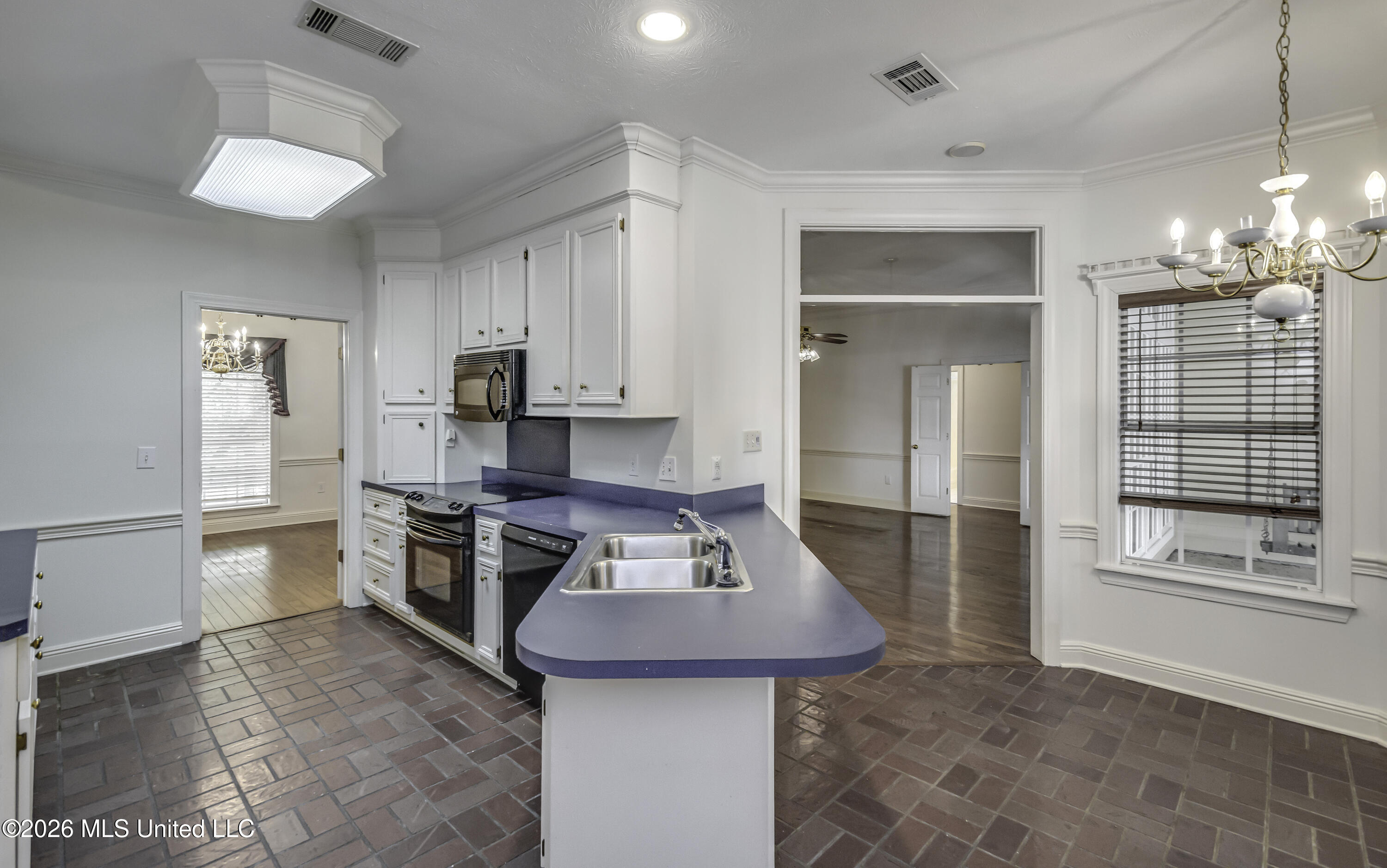 208 Azalea Court Brandon, MS 39047 - Photo 19 of 65 208 Azalea Ct--32