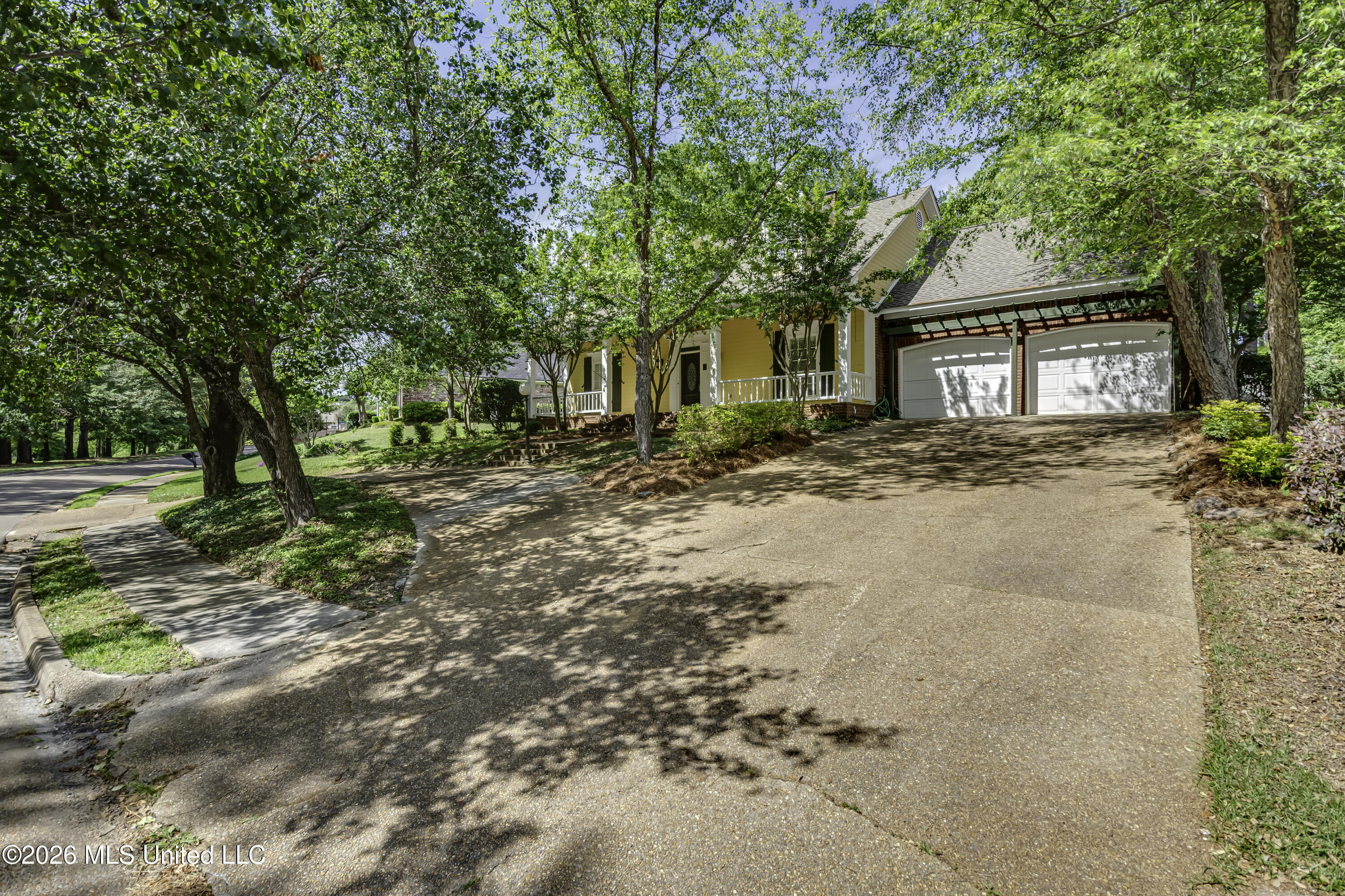 208 Azalea Court Brandon, MS 39047 - Photo 3 of 65 208 Azalea Ct--5