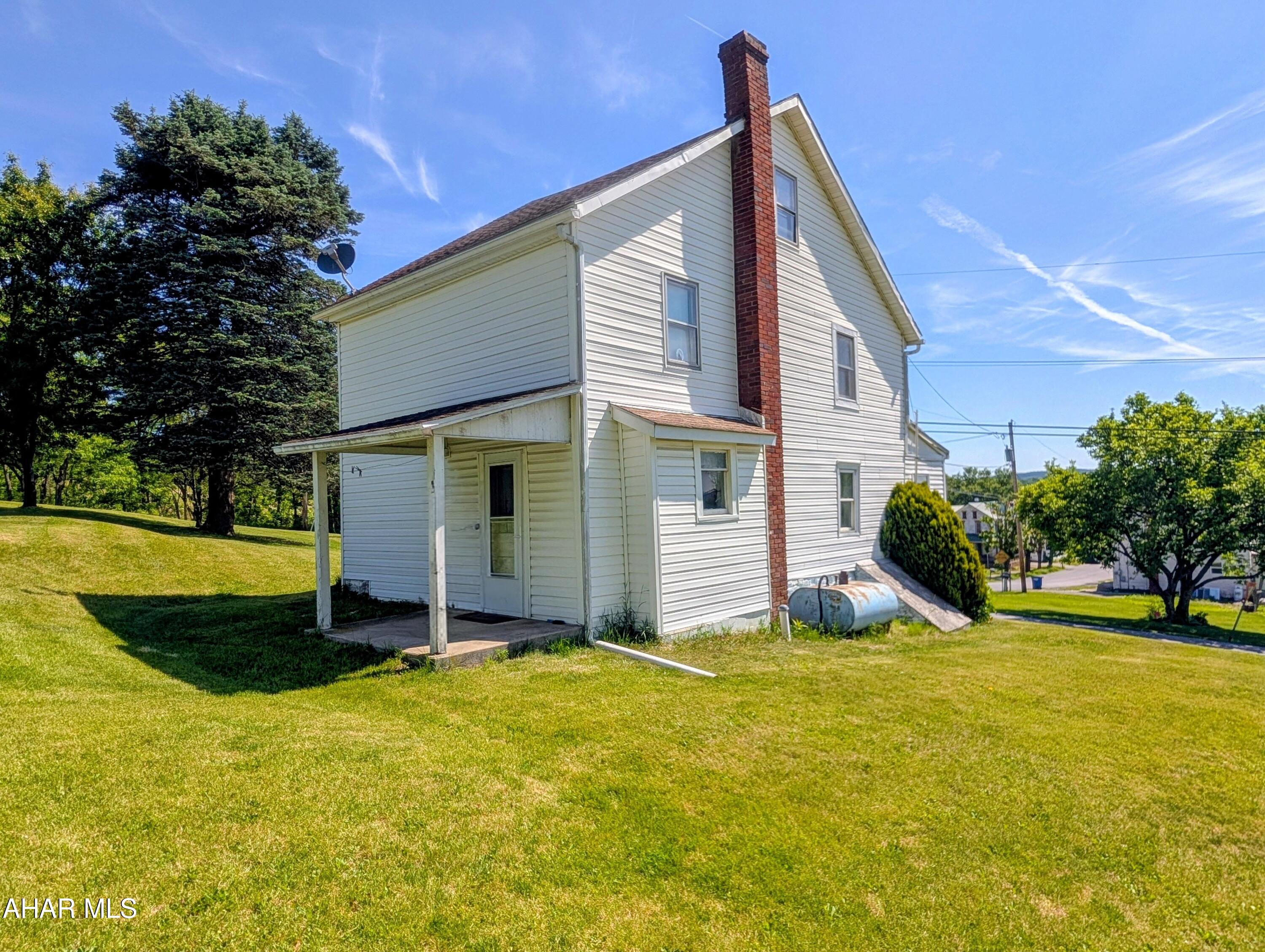 135 Mill Street Schellsburg, PA 15559 - Photo 4 of 39 PXL_20260601_143850629~3