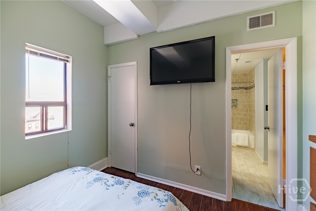 131 East Broad Street, Unit 707 Athens, GA 30601 - Photo 12 of 33