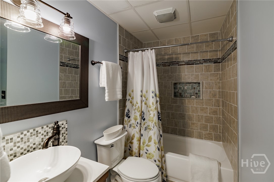 131 East Broad Street, Unit 707 Athens, GA 30601 - Photo 13 of 33
