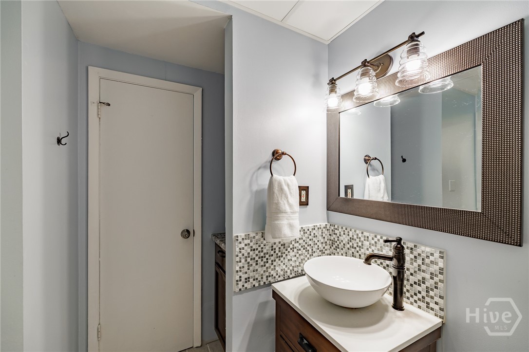 131 East Broad Street, Unit 707 Athens, GA 30601 - Photo 14 of 33