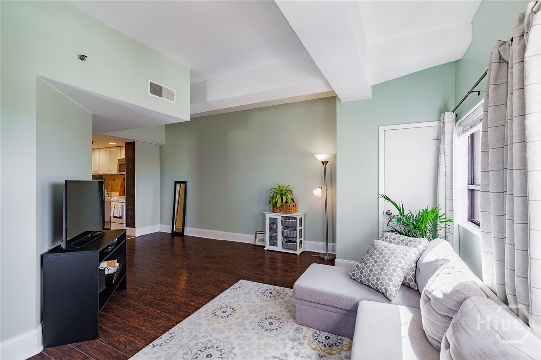 131 East Broad Street, Unit 707 Athens, GA 30601 - Photo 5 of 33