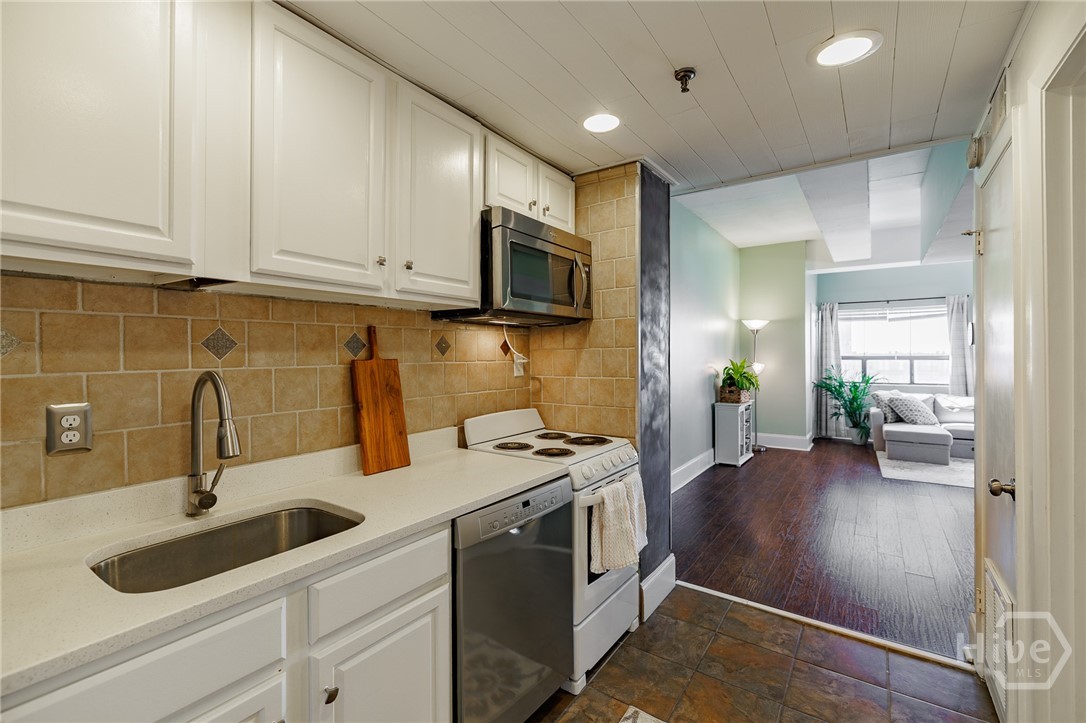 131 East Broad Street, Unit 707 Athens, GA 30601 - Photo 8 of 33