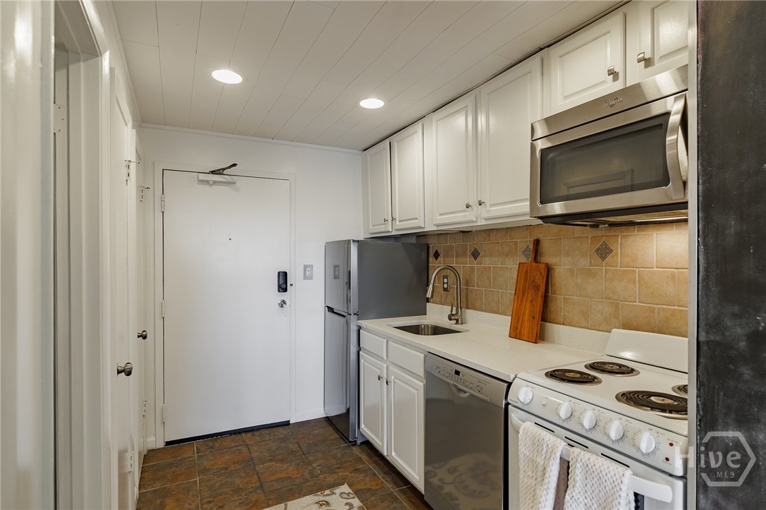 131 East Broad Street, Unit 707 Athens, GA 30601 - Photo 9 of 33