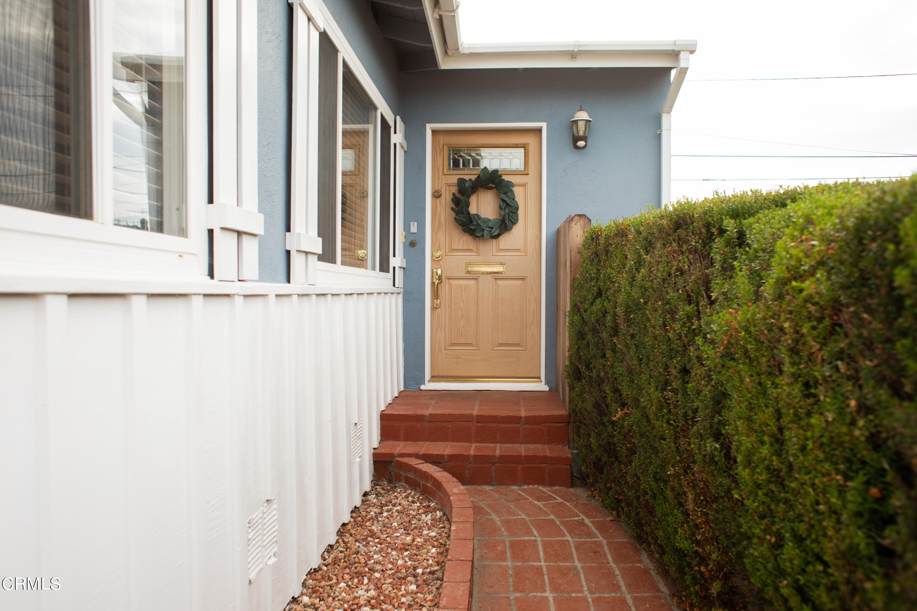 117 Kenneth Street Camarillo, CA 93010 - Photo 2 of 24 a bathroom with a toilet and a shower