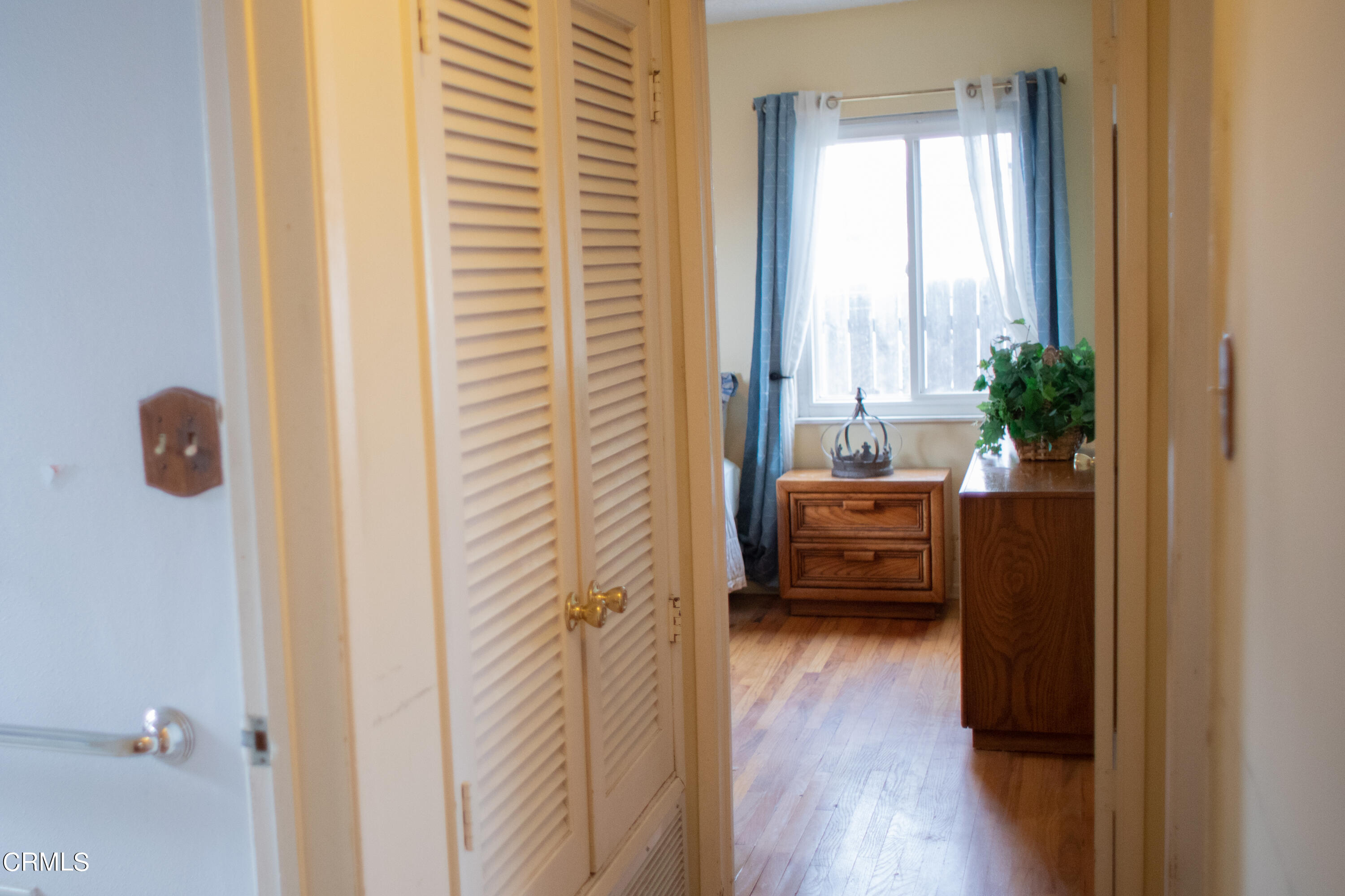 117 Kenneth Street Camarillo, CA 93010 - Photo 13 of 24 a view of a bedroom from the hallway