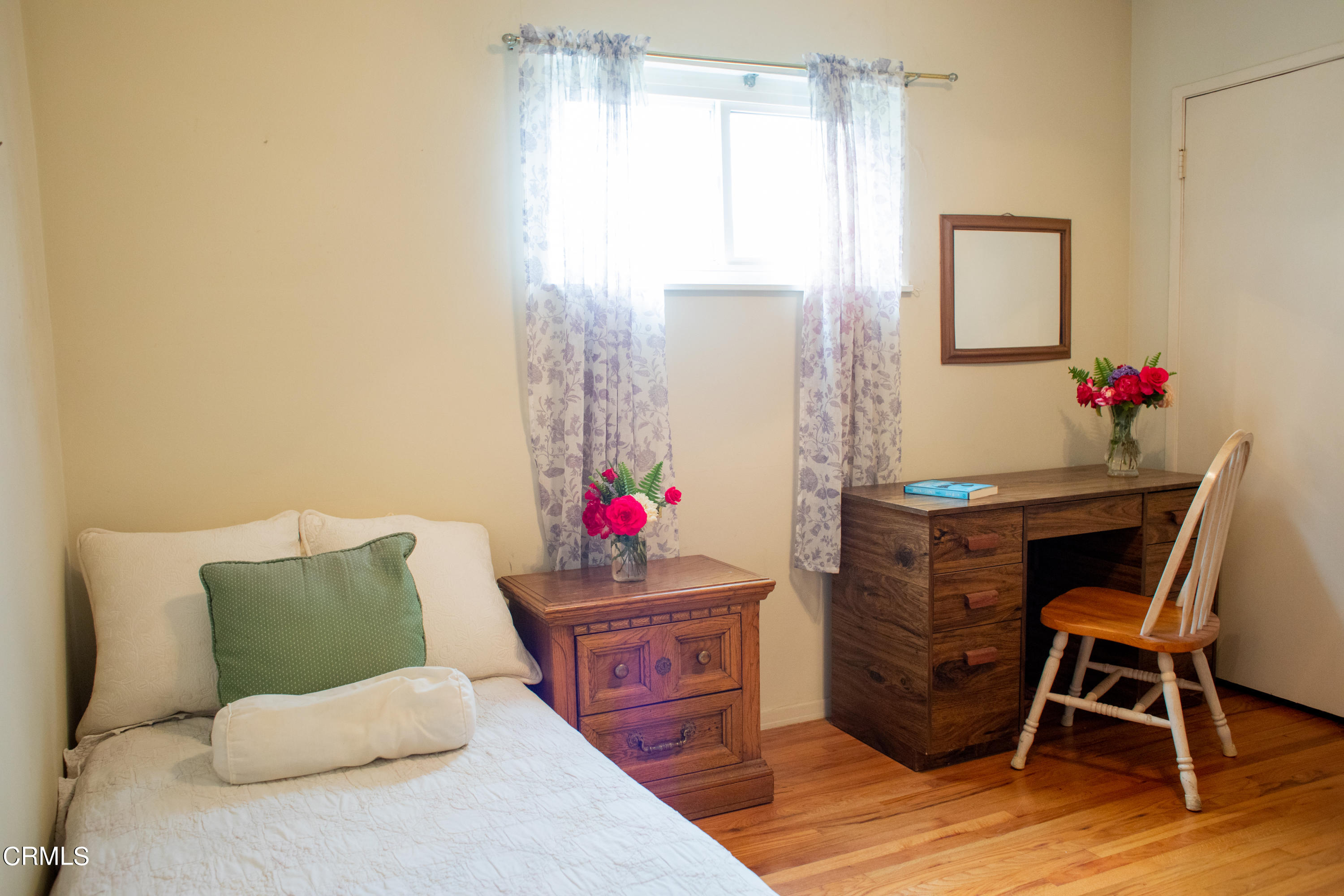117 Kenneth Street Camarillo, CA 93010 - Photo 17 of 24 a living room with furniture and a wooden floor