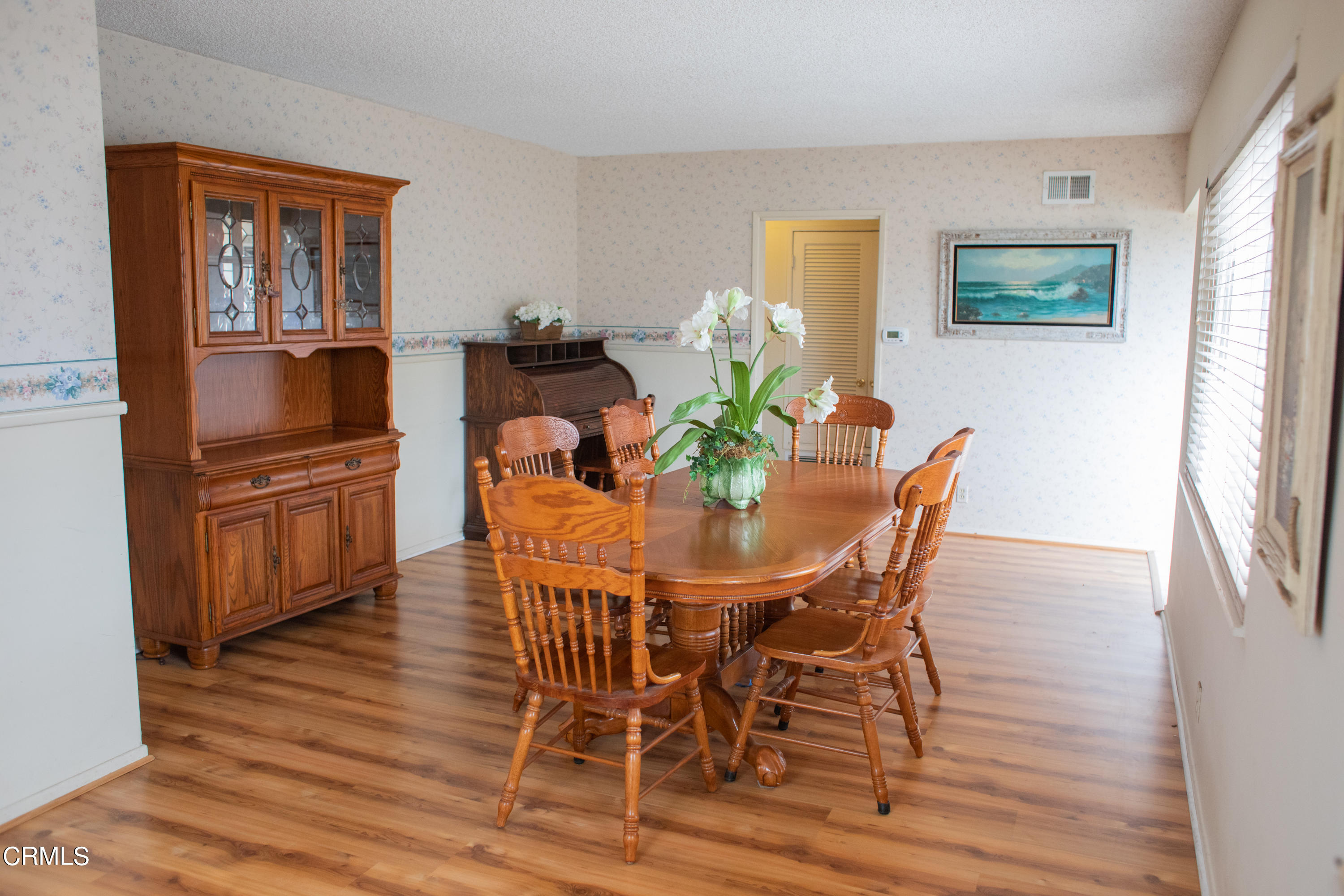 117 Kenneth Street Camarillo, CA 93010 - Photo 5 of 24 a dining room with furniture and window