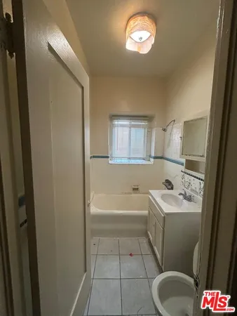 $2,850 | 624 South Berendo Street, Unit 101, Los Angeles, CA 90010