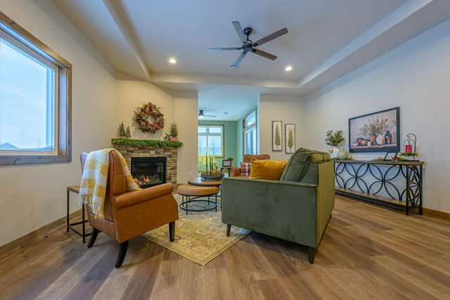 $472,000 | 1332 Bradford Street Southeast, Hutchinson, MN 55350