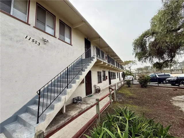 $2,300 | 11523 Bradson Place, Unit 2, Culver City, CA 90230