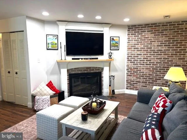 $249,900 | 5 Richard Stockton Bldg, Turnersville, NJ 08012