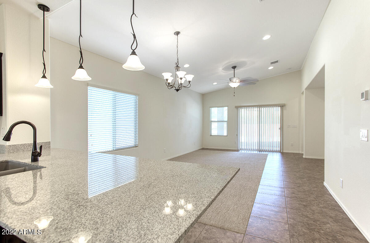 2372 East Gillcrest Road Gilbert, AZ 85298 - Photo 13 of 37 gr6