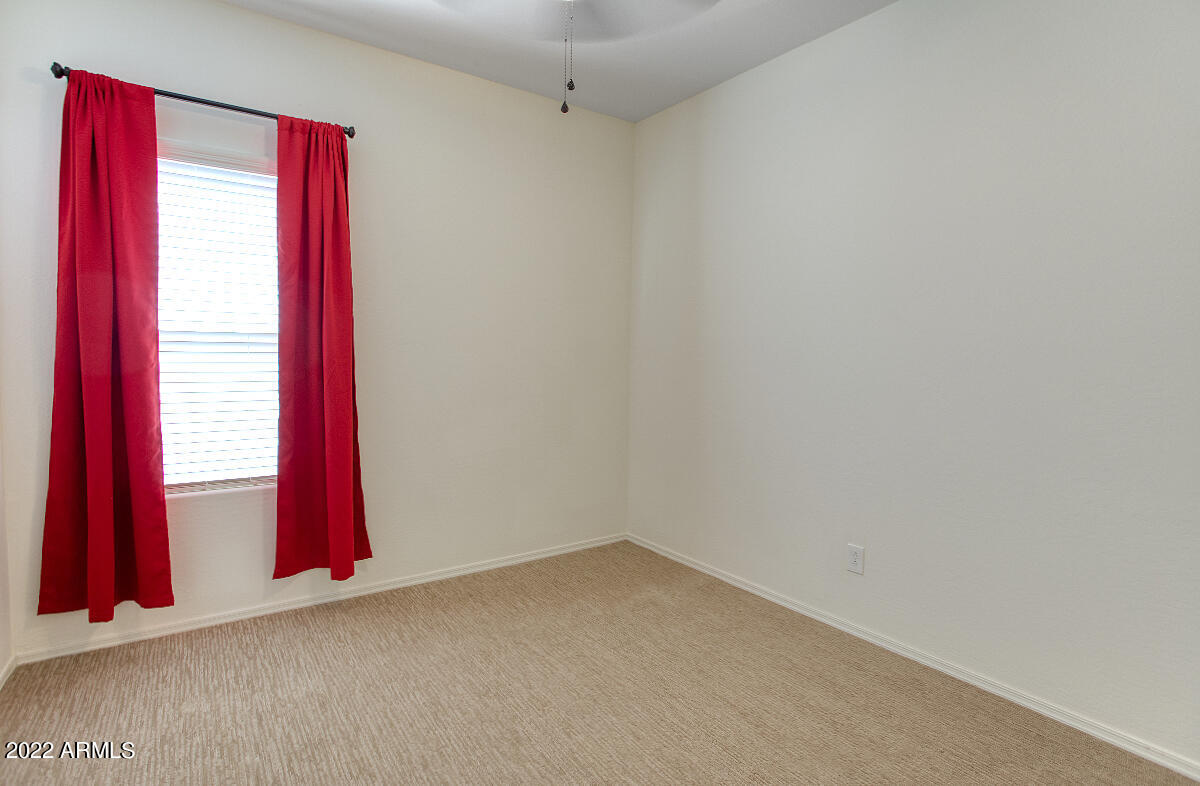 2372 East Gillcrest Road Gilbert, AZ 85298 - Photo 16 of 37 br2
