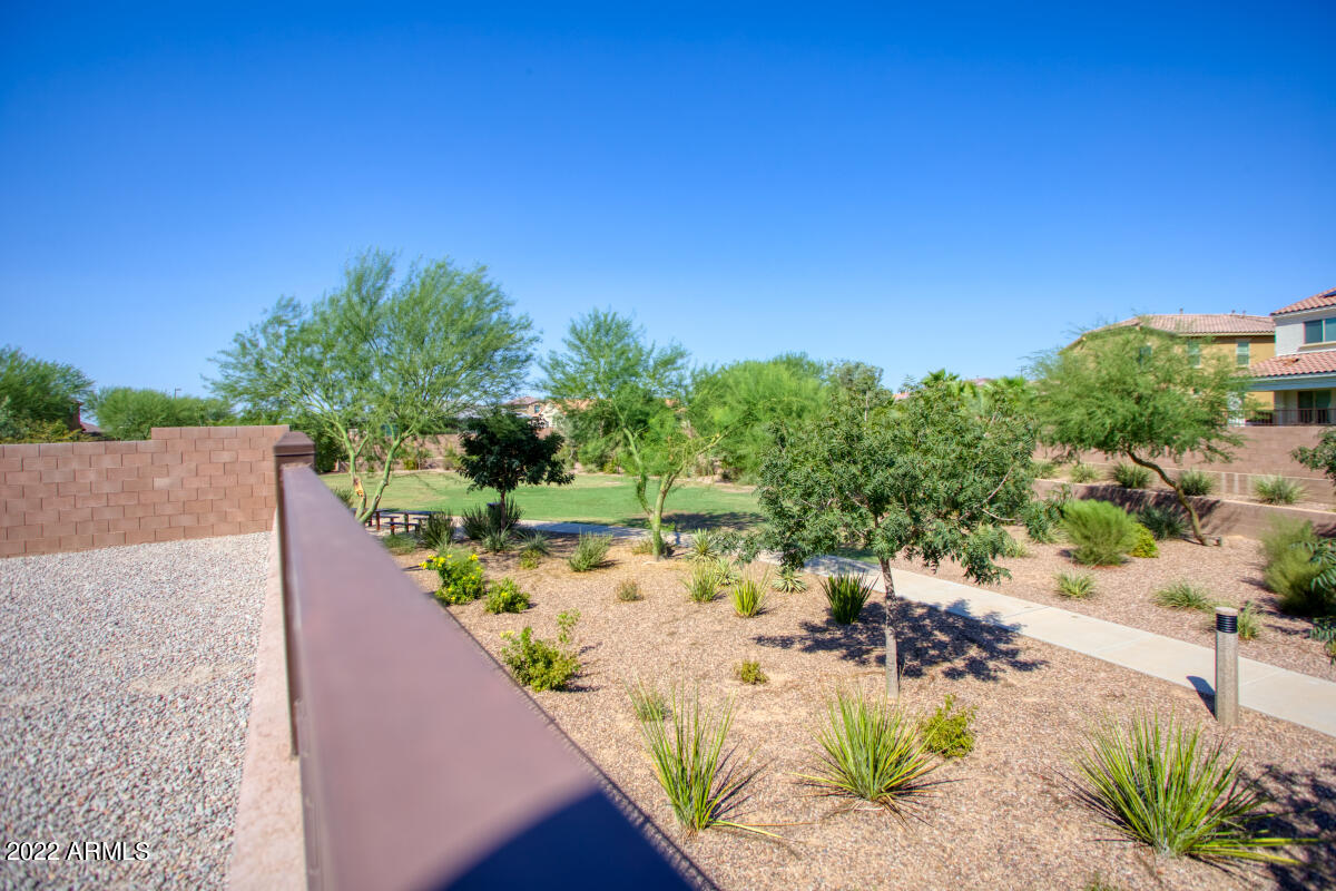 2372 East Gillcrest Road Gilbert, AZ 85298 - Photo 31 of 37 greenbelt