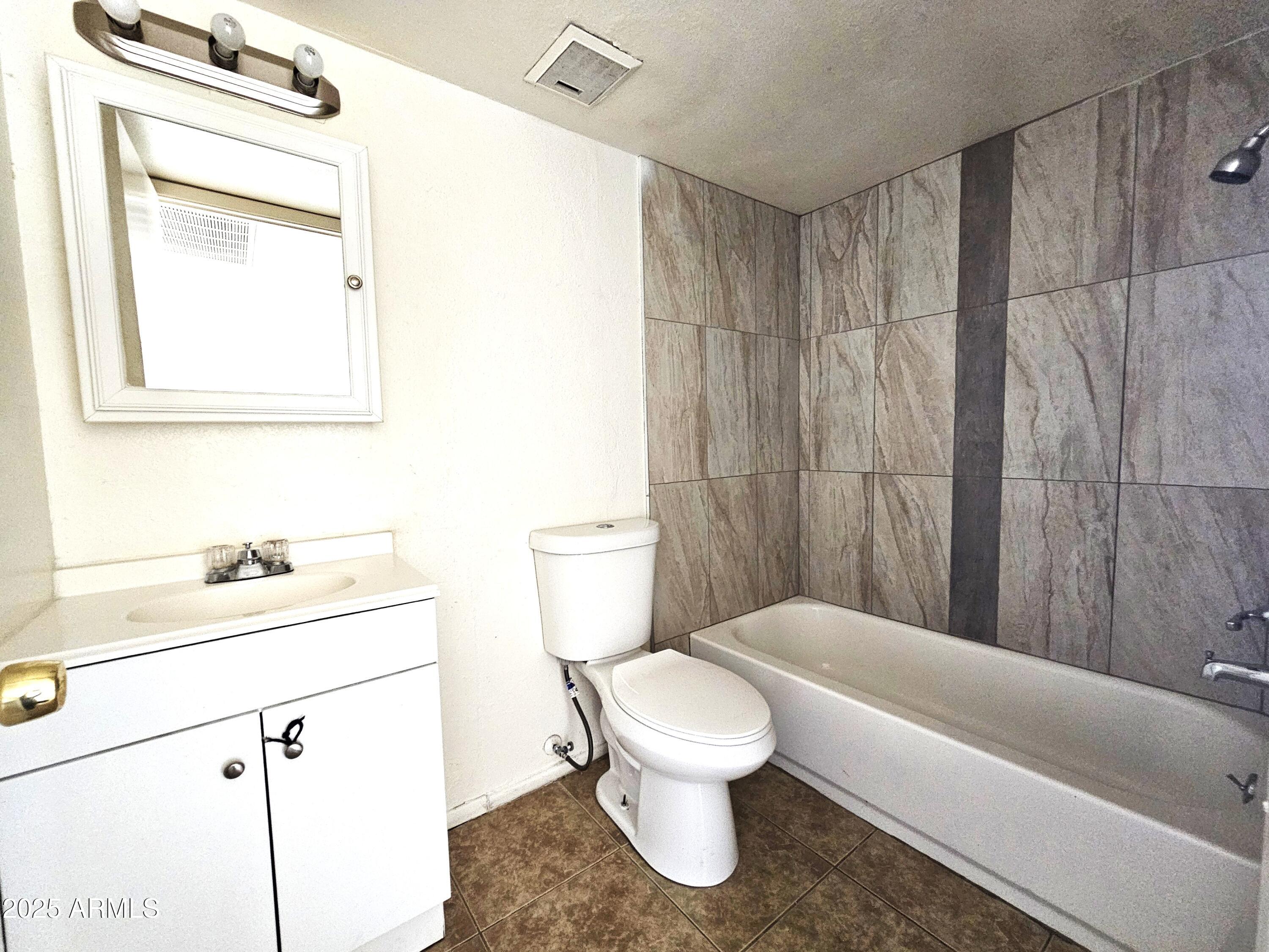 45 North Lyn Rae Drive, Unit 5 Mesa, AZ 85213 - Photo 12 of 24 20250218_094748