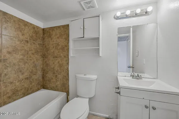 $995 | 45 North Lyn Rae Drive, Unit 6, Mesa, AZ 85213