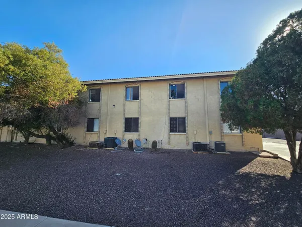 $995 | 45 North Lyn Rae Drive, Unit 5, Mesa, AZ 85213