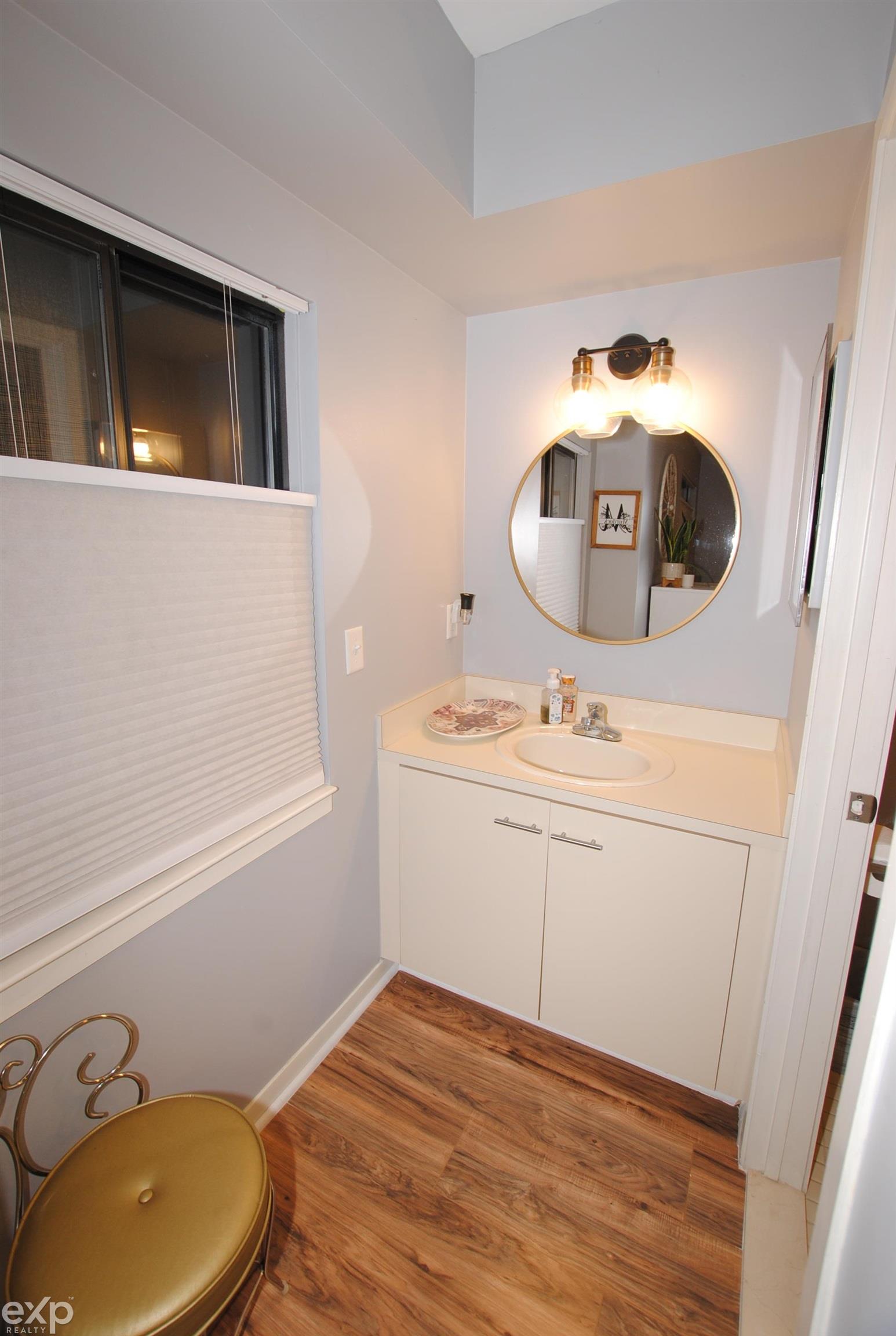 674 Camden Court Rochester, MI 48307 - Photo 33 of 49