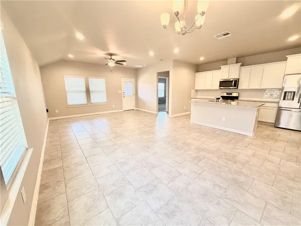$2,350 | 7742 Lariat Toss Drive, Corpus Christi, TX 78414