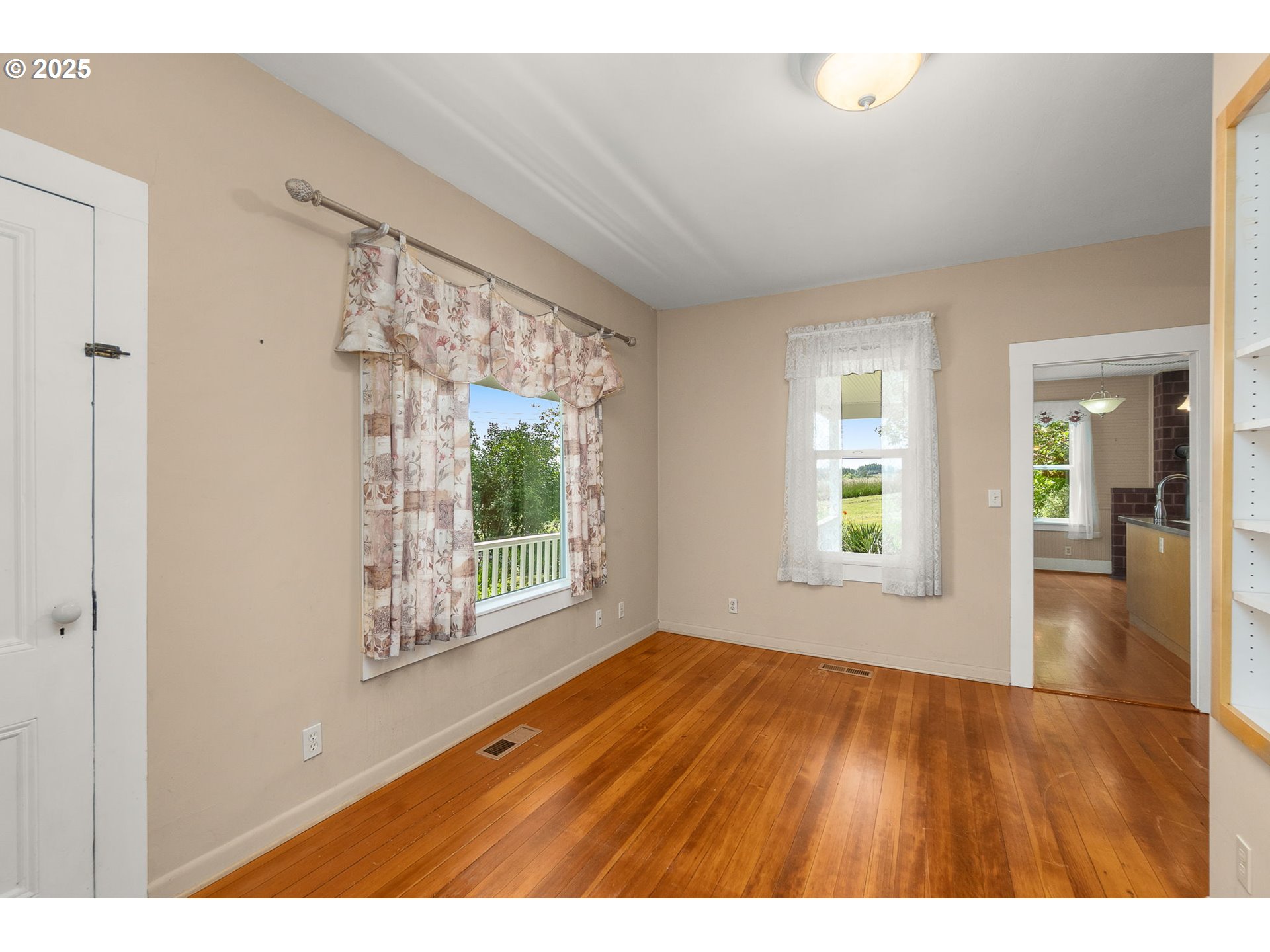 15925 Northwest Germantown Road Portland, OR 97231 - Photo 13 of 43 Living Room