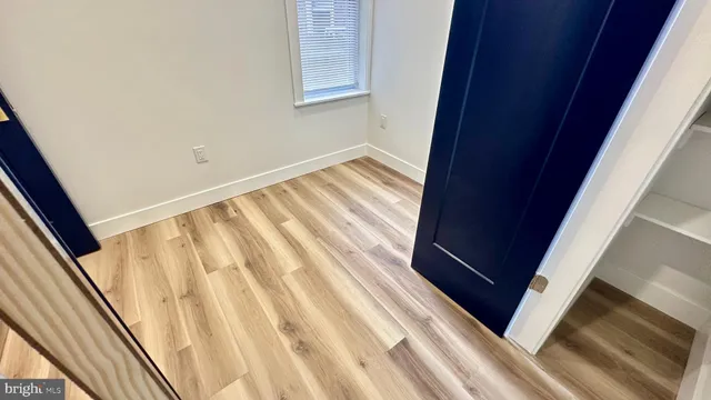 a close view of sink