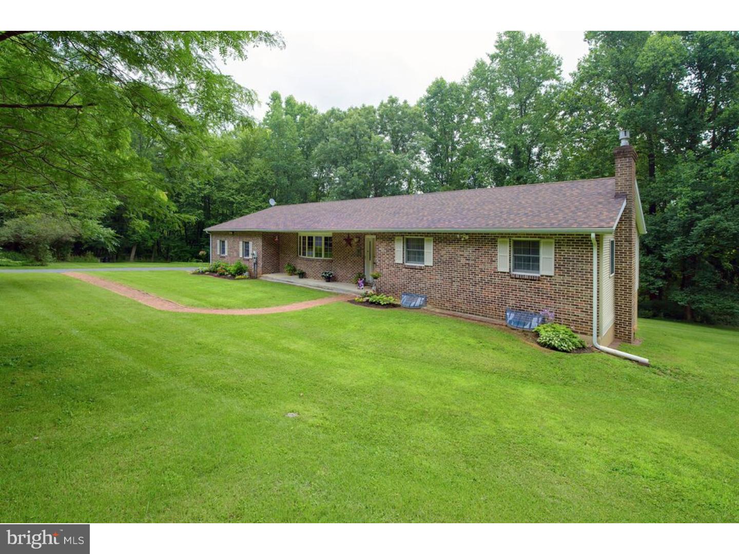 2658 Hill Road Reading, PA 19606 - Photo 3 of 25
