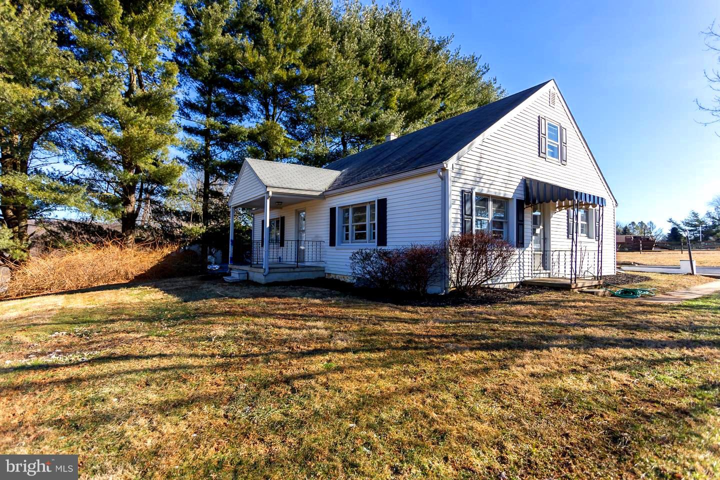 108 Hatfield Road Coatesville, PA 19320 - Photo 1 of 20 Gallery Image 1