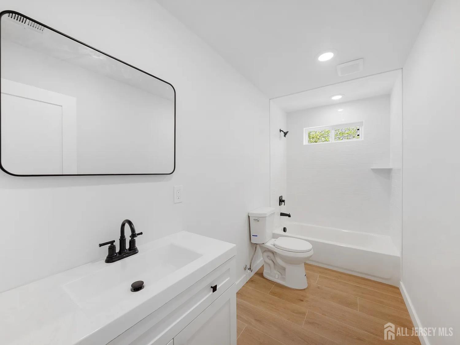 3 Meadow Road, Unit 2 Edison, NJ 08817 - Photo 4 of 19