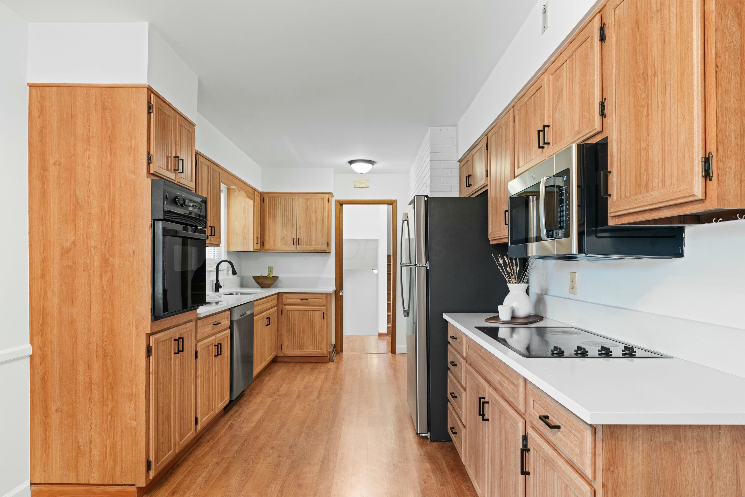2500 Lytham Road Upper Arlington, OH 43220 - Photo 18 of 69 Kitchen
