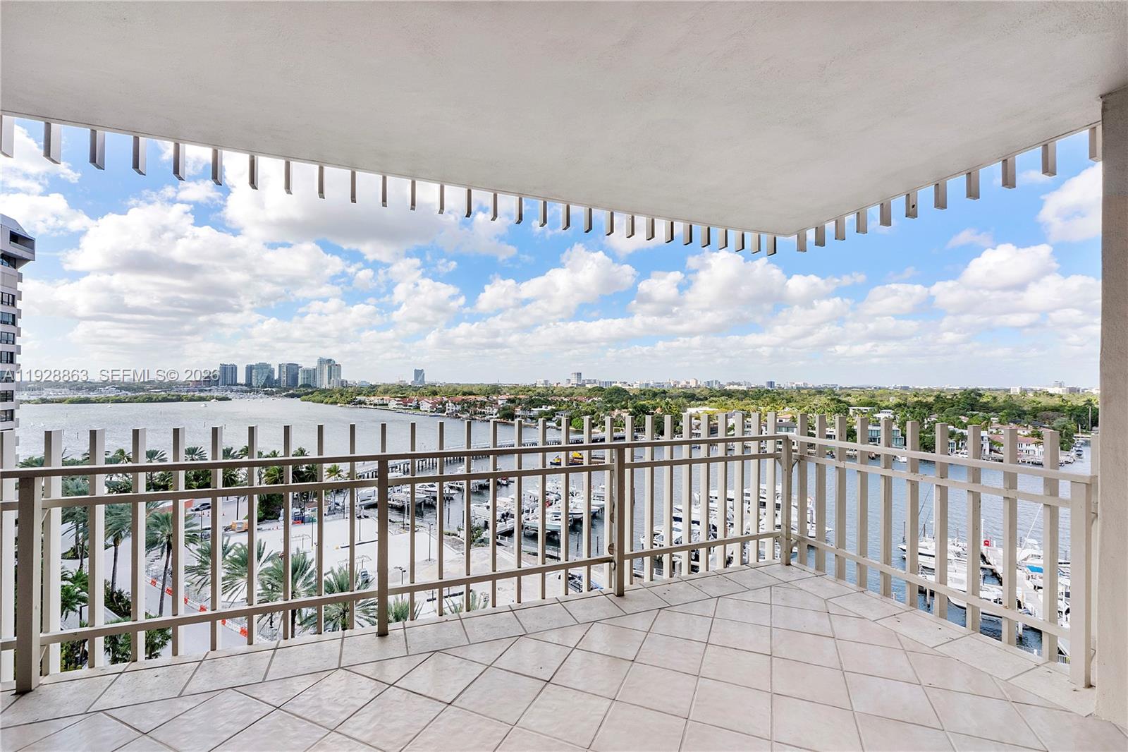 2 Grove Isle Drive, Unit B1110 Miami, FL 33133 - Photo 19 of 29 a view of a terrace