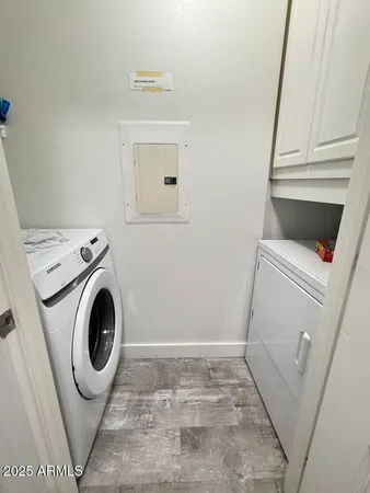 $1,800 | 1701 East Colter Street, Unit 250, Phoenix, AZ 85016