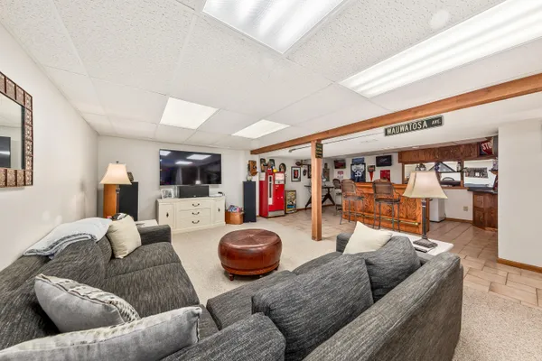 $894,900 | 17740 Lisa Lane, Brookfield, WI 53045