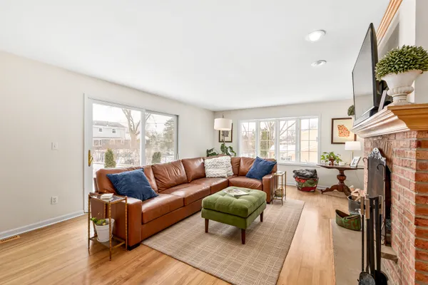$879,999 | 17740 Lisa Lane, Brookfield, WI 53045