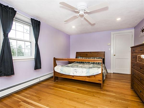 54 Thornton Road Waltham, MA 02453 - Photo 20 of 27 Gallery Image 20