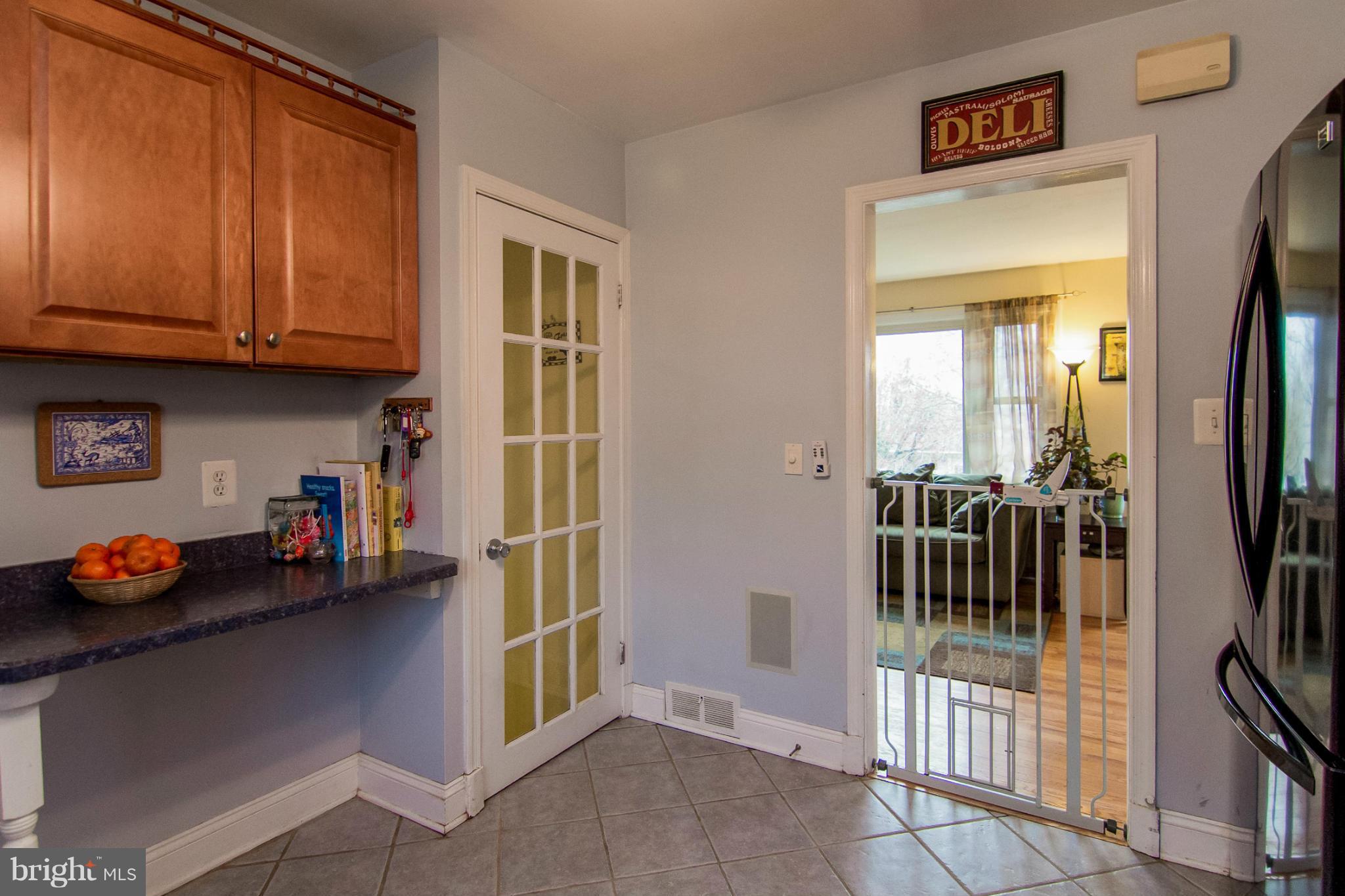 5544 Gayland Road Baltimore, MD 21227 - Photo 6 of 24
