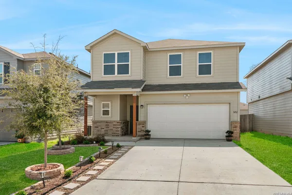 $2,000 | 3452 RedBud Grove, San Antonio, TX 78264