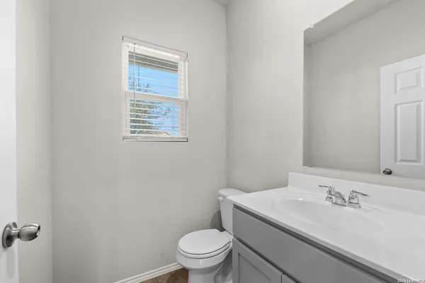 $2,000 | 3452 RedBud Grove, San Antonio, TX 78264