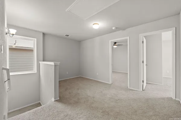 $2,000 | 3452 RedBud Grove, San Antonio, TX 78264