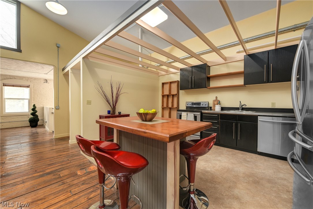 1950 Columbus Road Cleveland, OH 44113 - Photo 14 of 33 Gallery Image 14