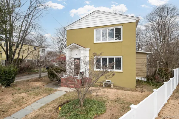 $828,888 | 140 Park Avenue, Roosevelt, NY 11575