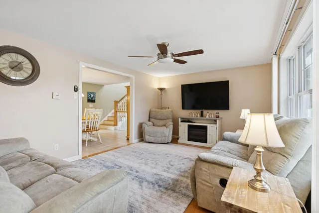 $699,000 | 10 Tow Road, Biddeford, ME 04005